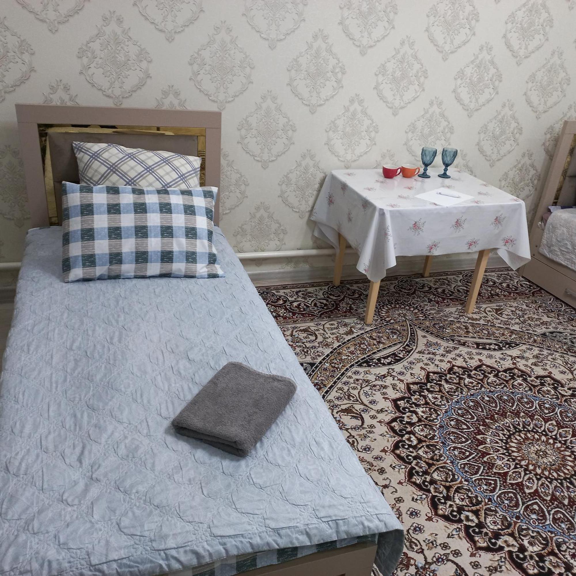 Hotel "Тихий Дом Трансфер" Biskek Szoba fotó